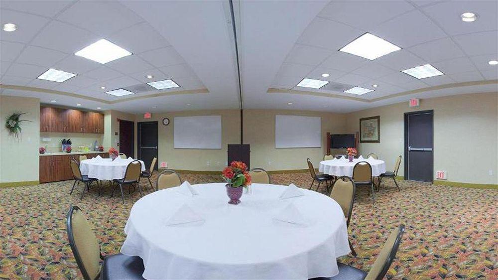 Holiday Inn Express & Suites Houston East By Ihg Buitenkant foto