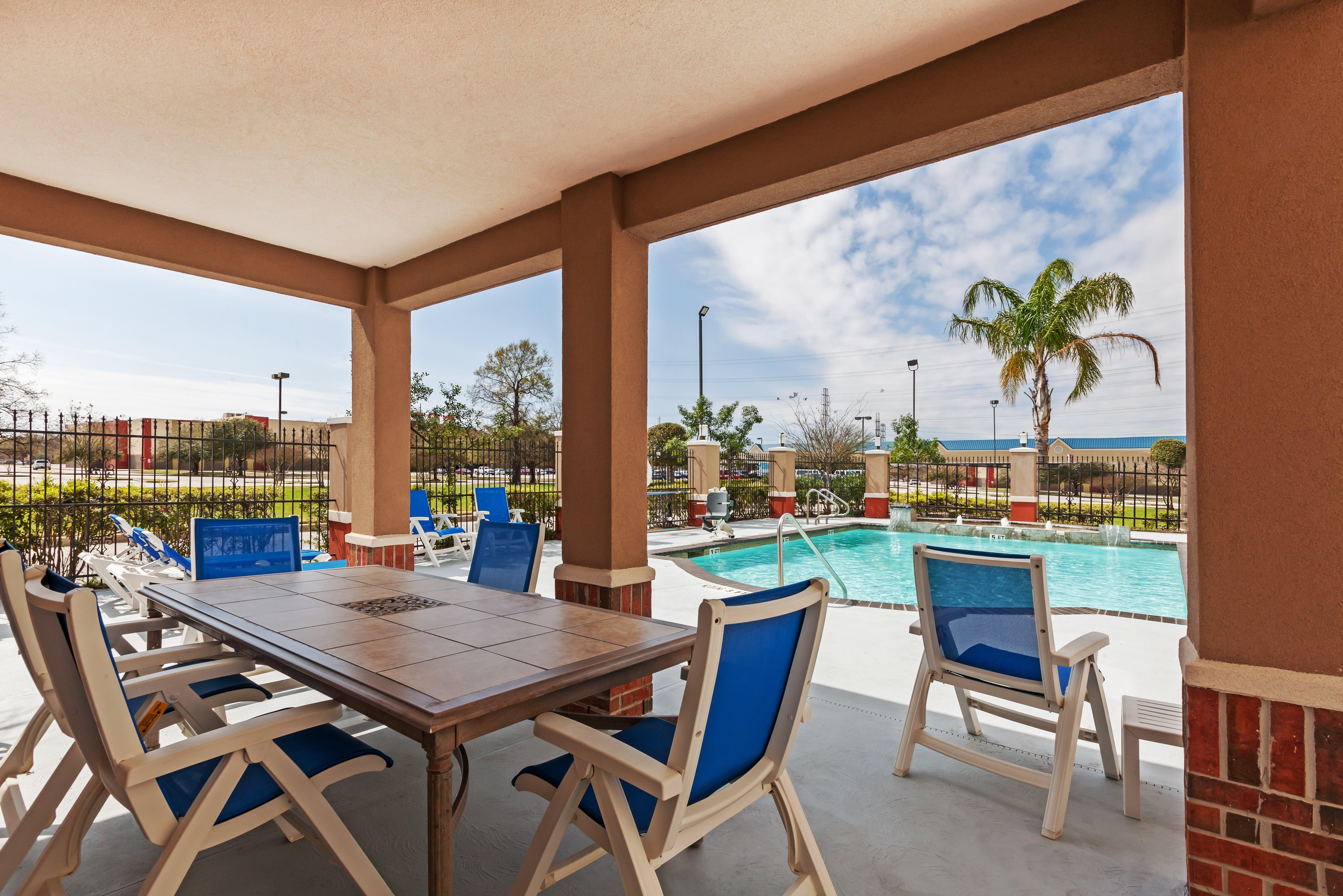 Holiday Inn Express & Suites Houston East By Ihg Buitenkant foto